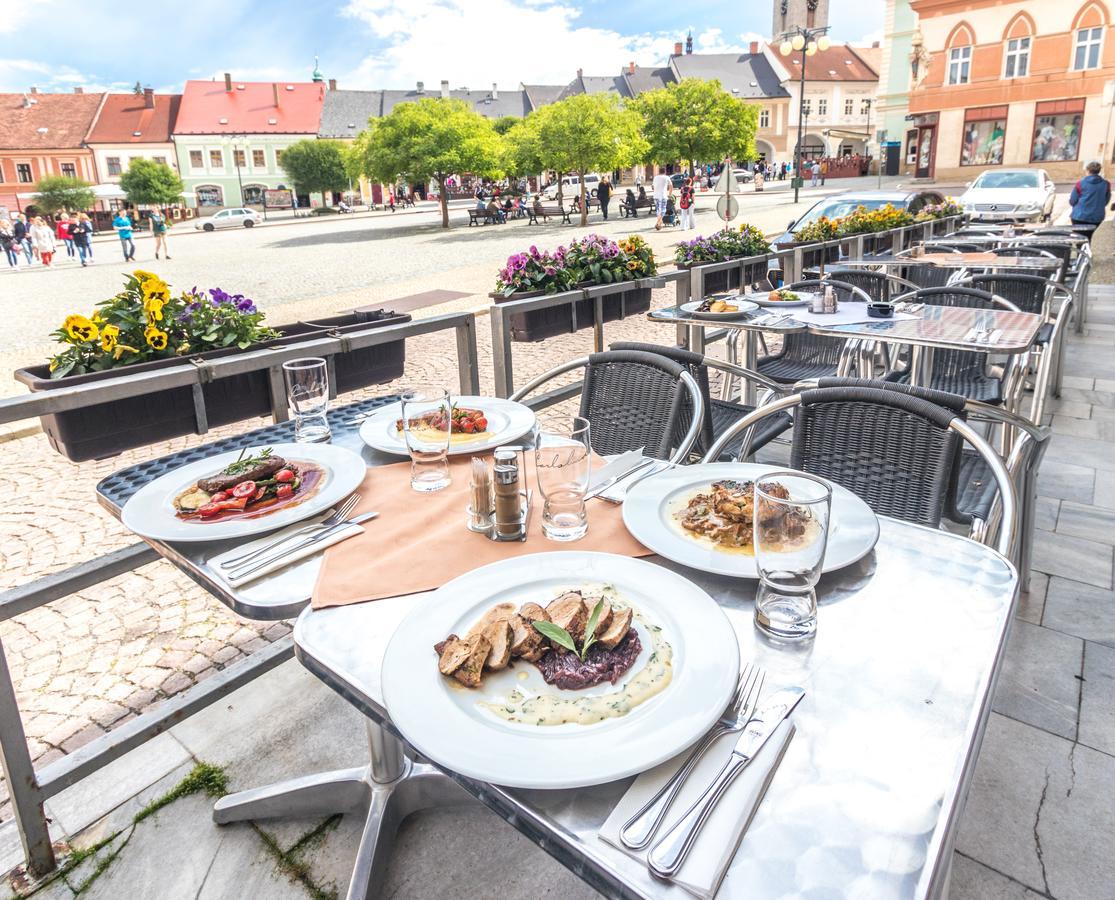 Lh Hotel Medinek Old Town Kutna Hora Bagian luar foto